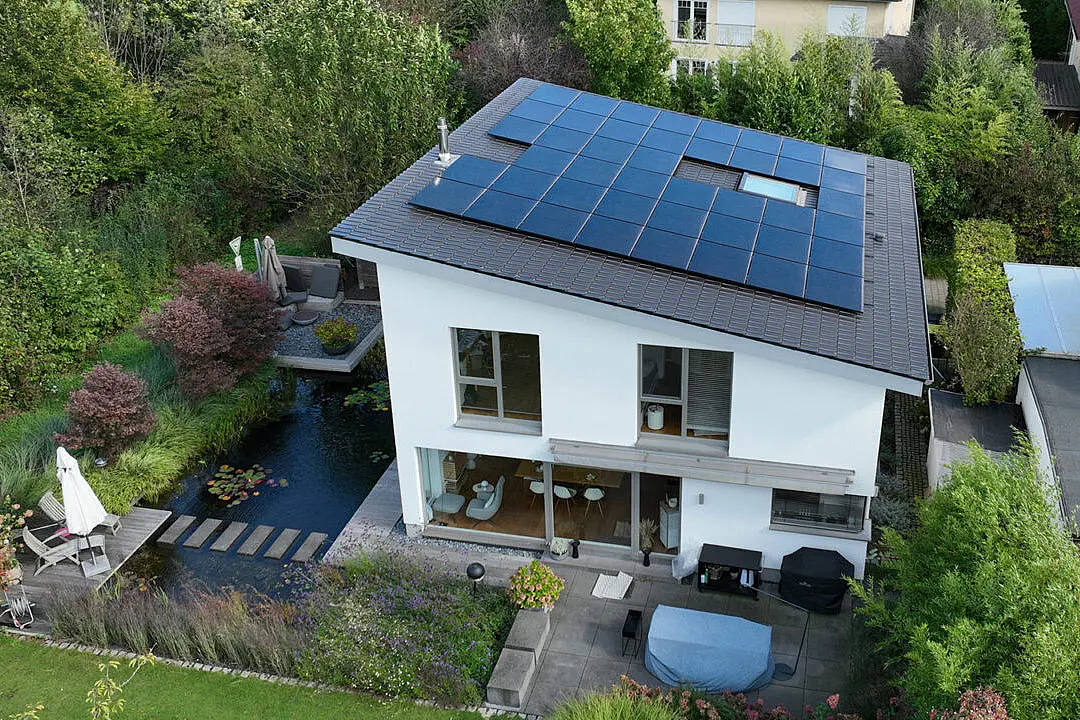 Luftbildaufnahme eines Ecosolar Projektes Einfamilienhaus