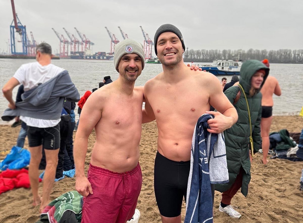 St. Brauli - Eisbaden für den guten Zweck